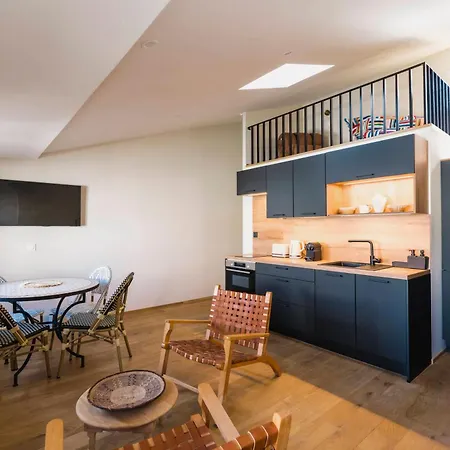 Le Petit Avignon - chambres&appartement à deux pas du Pont d'Avignon et du Palais des Papes-3